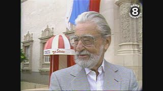 Theodor Geisel aka Dr Seuss visits his exhibit at the San Diego Museum of Art in 1986 [upl. by Malena]