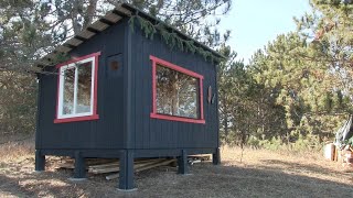 Simple off grid Cabin that anyone can build amp afford [upl. by Rees]